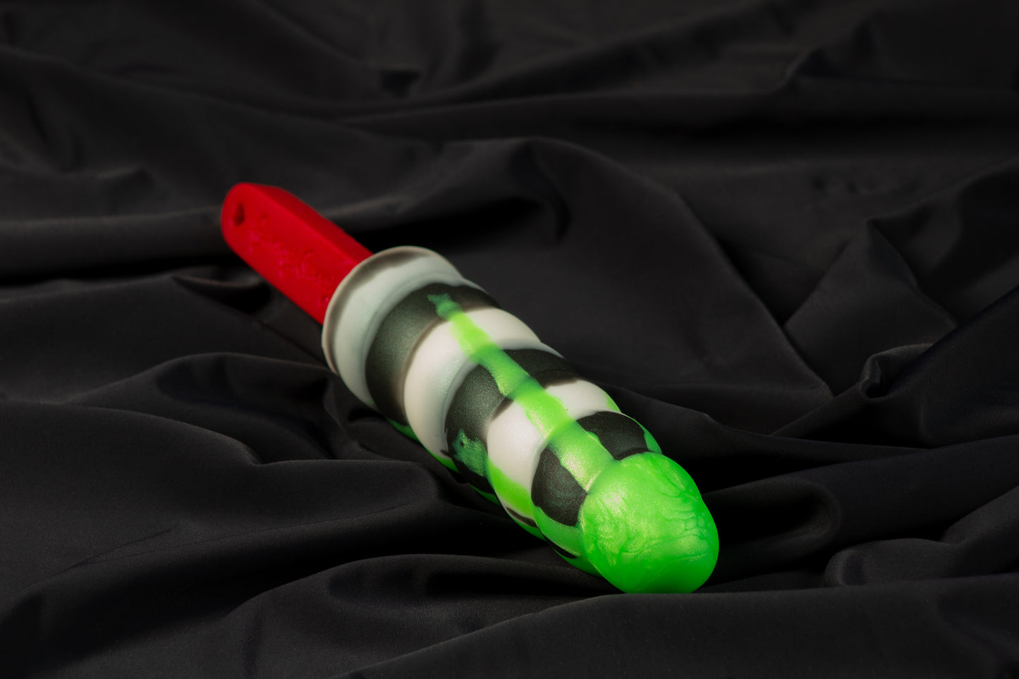 Swirl Gummy pop, Glow Sandworm, Medium firmness