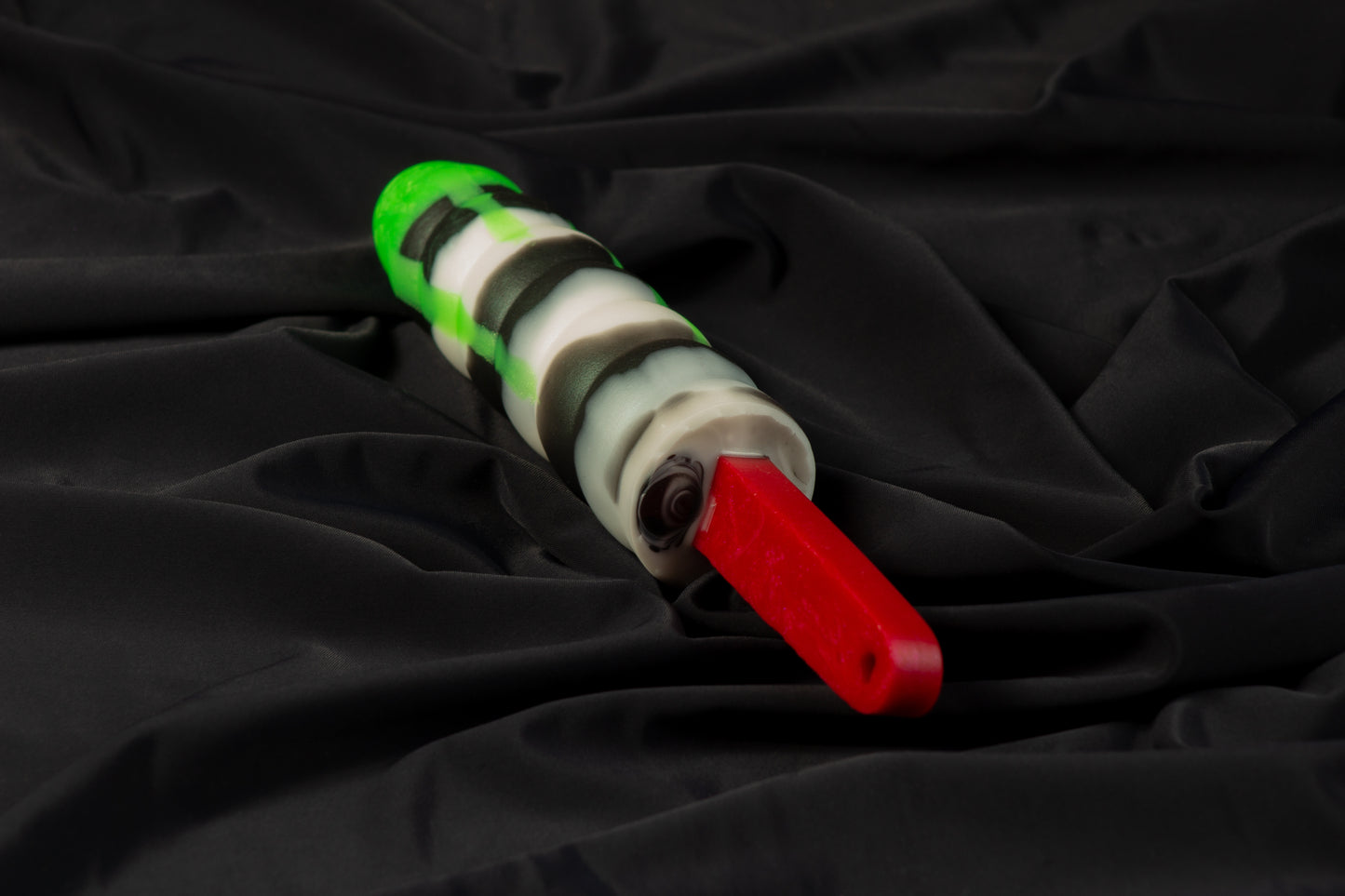Swirl Gummy pop, Glow Sandworm, Medium firmness