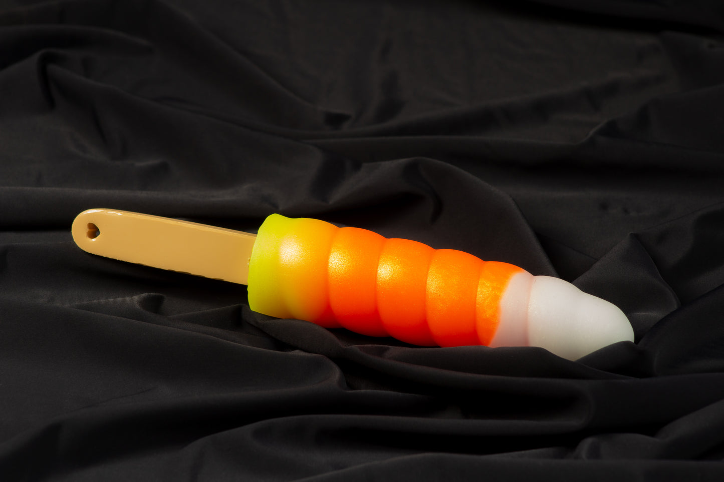 Swirl Gummy pop, candy corn, Medium firmness