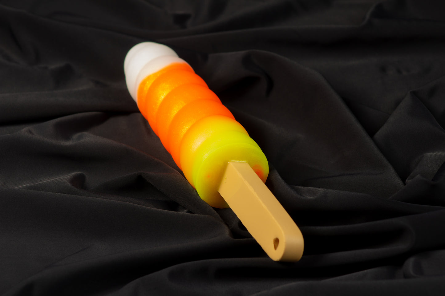 Swirl Gummy pop, candy corn, Medium firmness