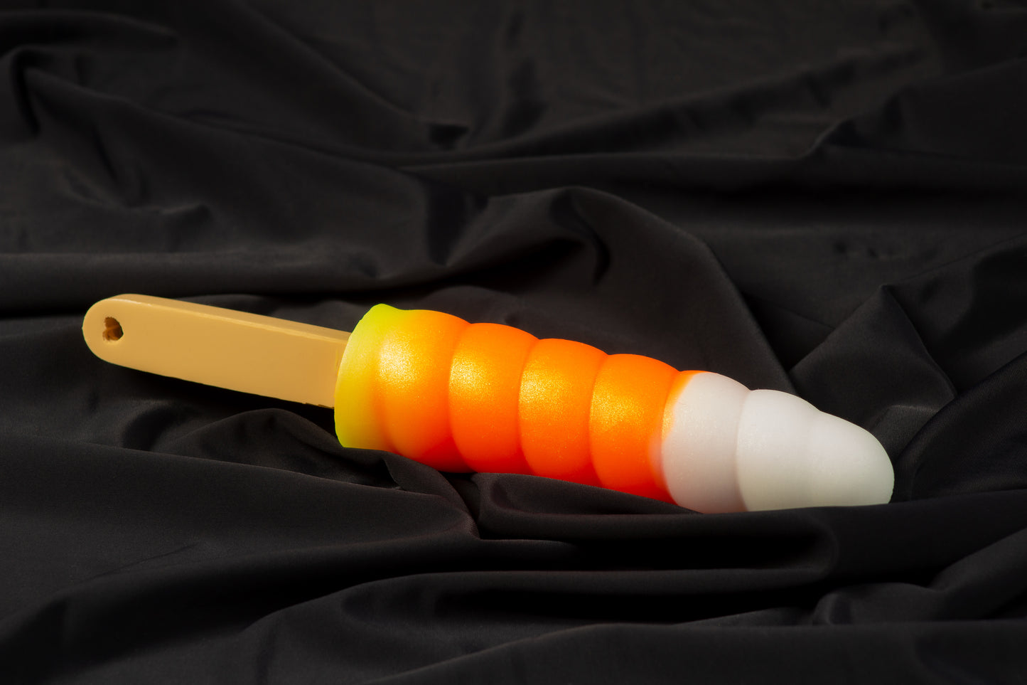 Swirl Gummy pop, candy corn, Medium firmness