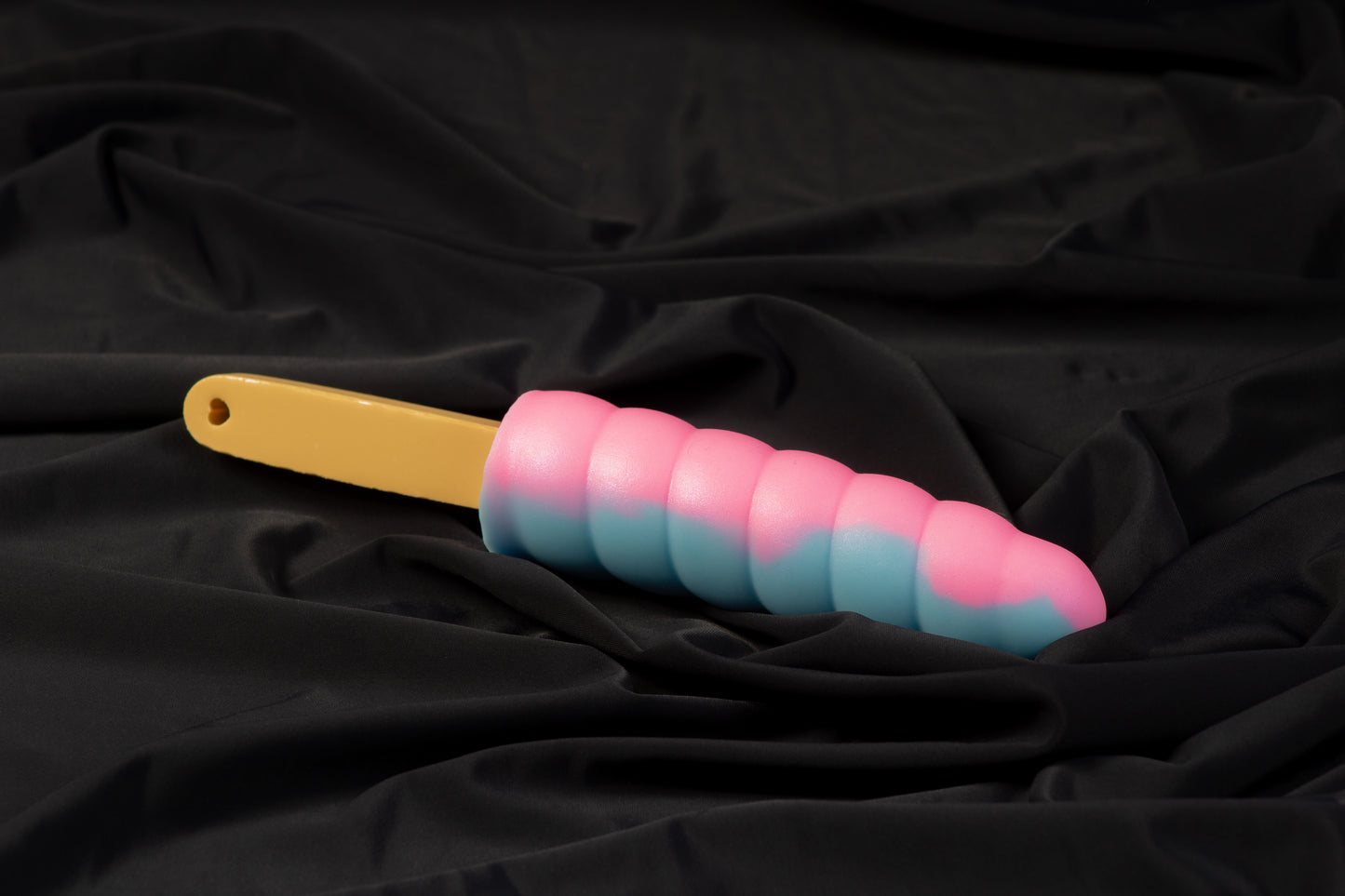 Swirl Gummy pop, Glow pink and blue, Medium firmness