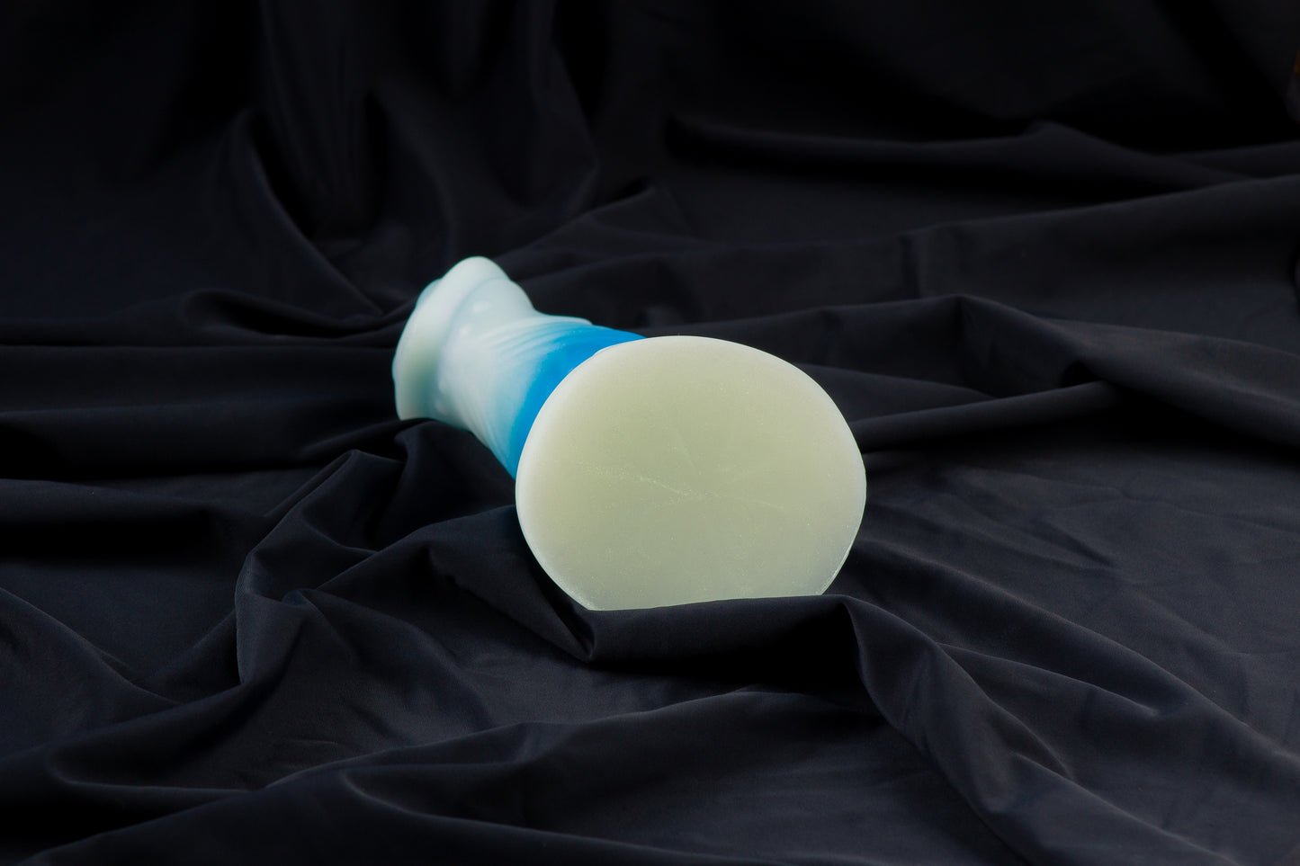 Phil, glow ocean foam, medium firmness