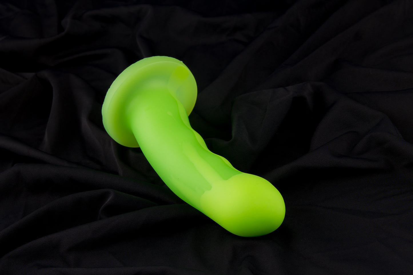Petunia, Glow neon green drip, medium firmness, Suction cup base